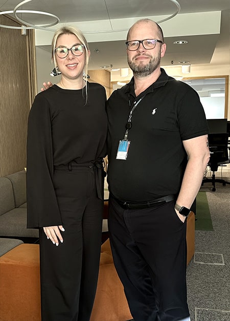 Thomas Frandsen Røjkjær fra Systematic sammen med kollega til Systematic Day hos Conscensia i Warszawa.